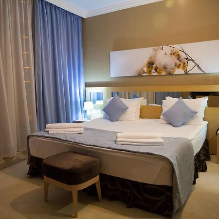 אסטנה Alau Hotel מראה חיצוני תמונה