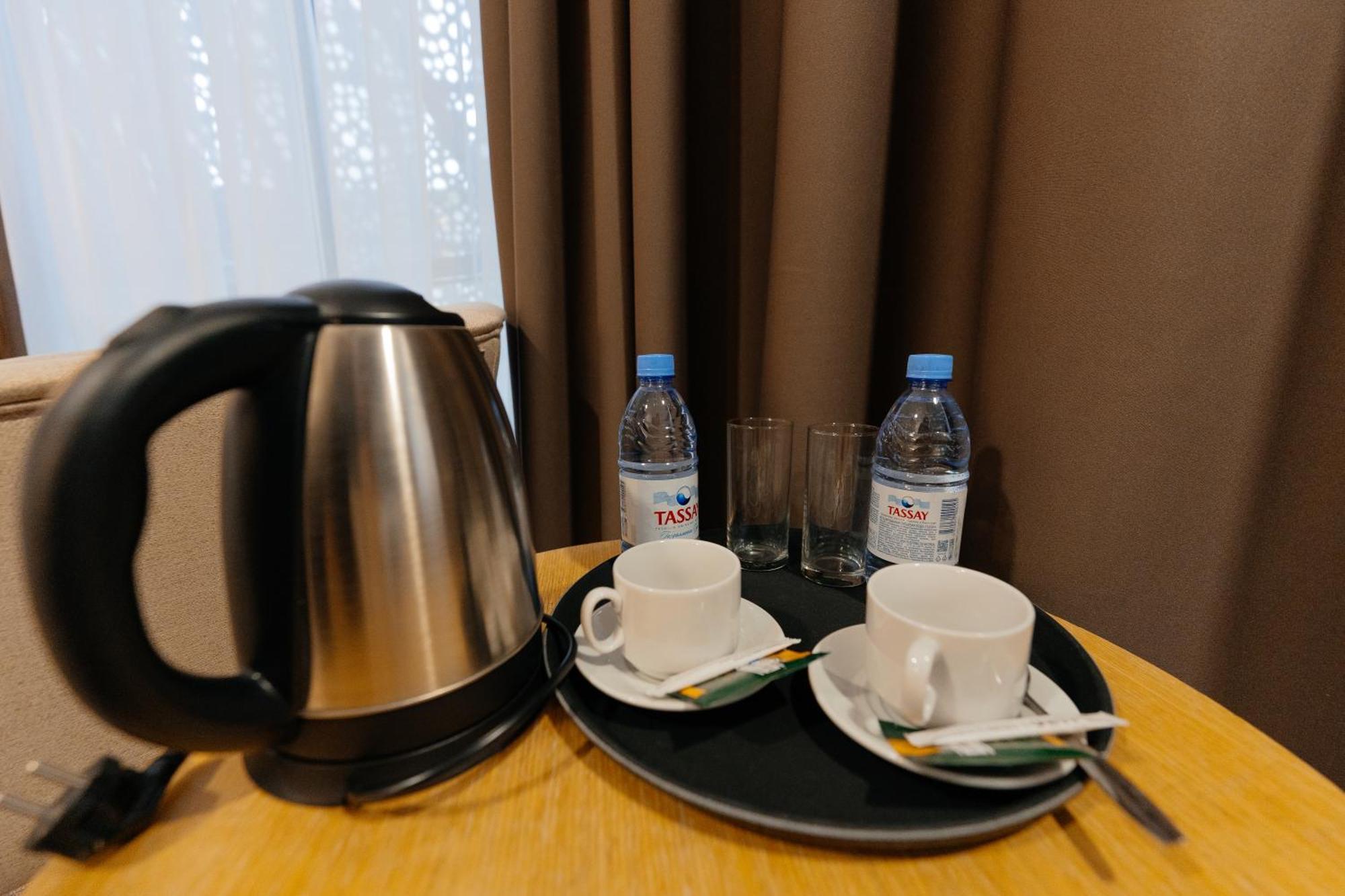 אסטנה Alau Hotel מראה חיצוני תמונה