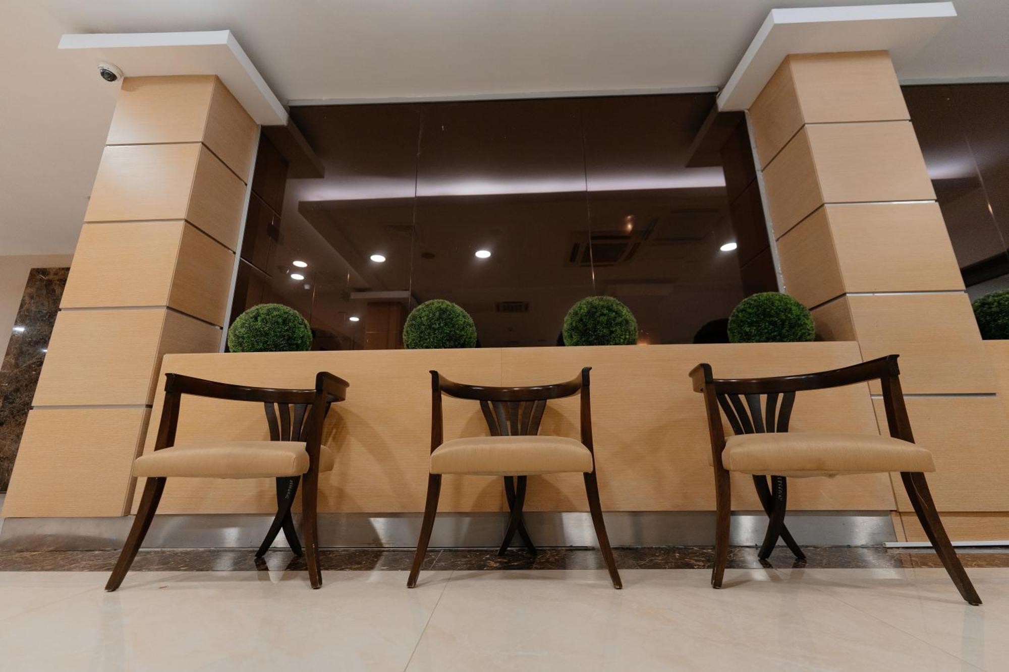 אסטנה Alau Hotel מראה חיצוני תמונה