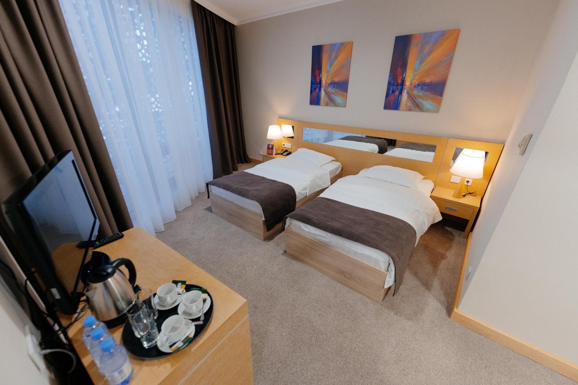 אסטנה Alau Hotel מראה חיצוני תמונה