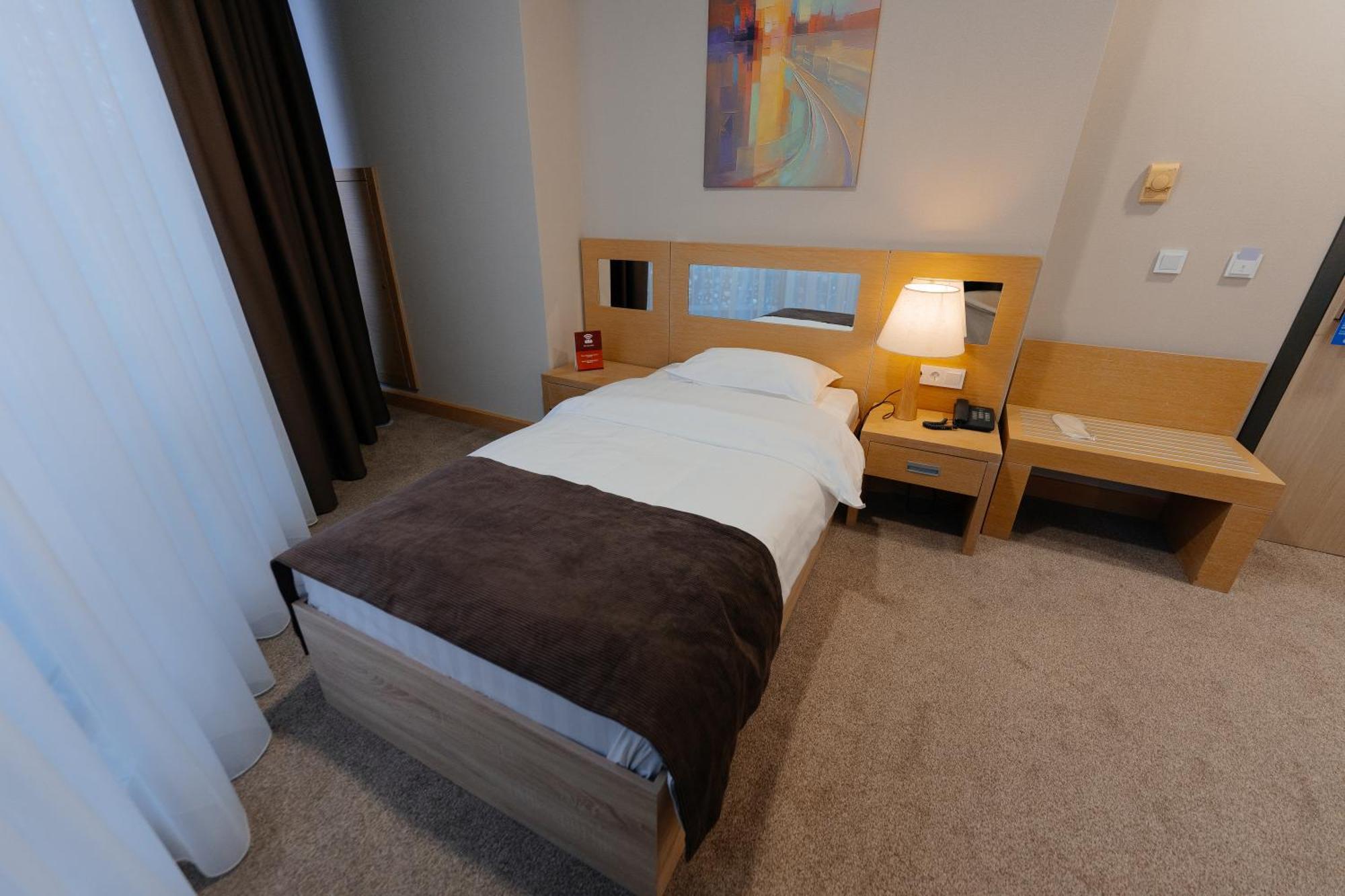 אסטנה Alau Hotel מראה חיצוני תמונה