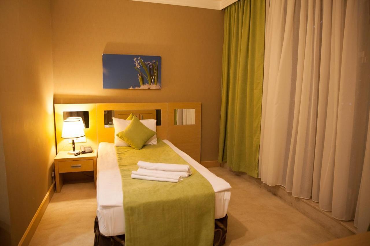 אסטנה Alau Hotel מראה חיצוני תמונה