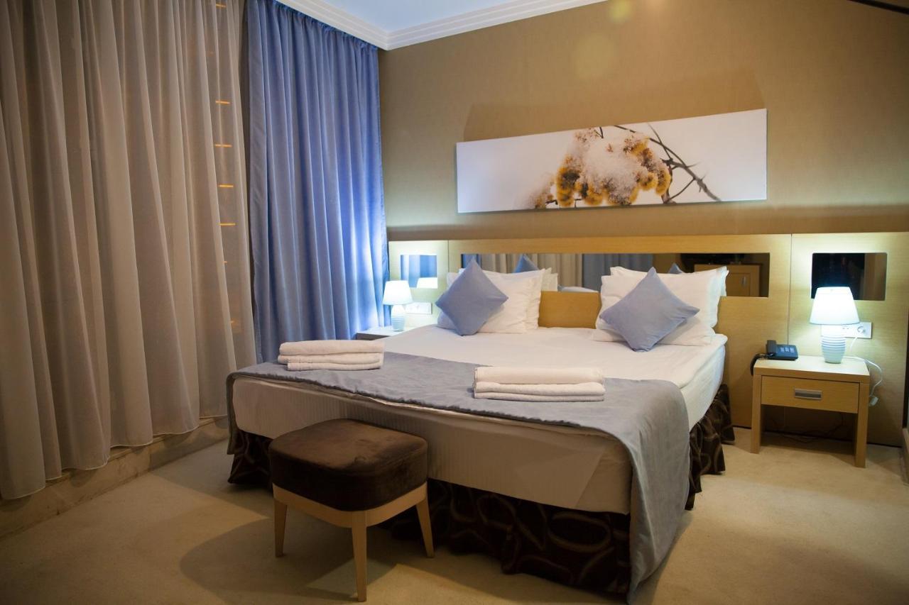 אסטנה Alau Hotel מראה חיצוני תמונה