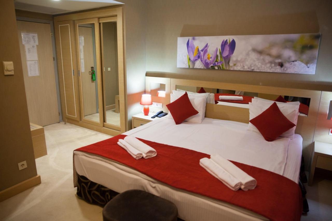 אסטנה Alau Hotel מראה חיצוני תמונה